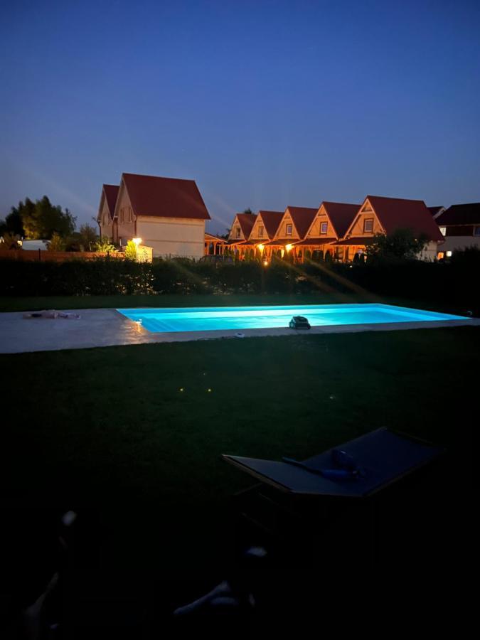 Dom Wakacyjny Z Basenem Dębki Exterior foto